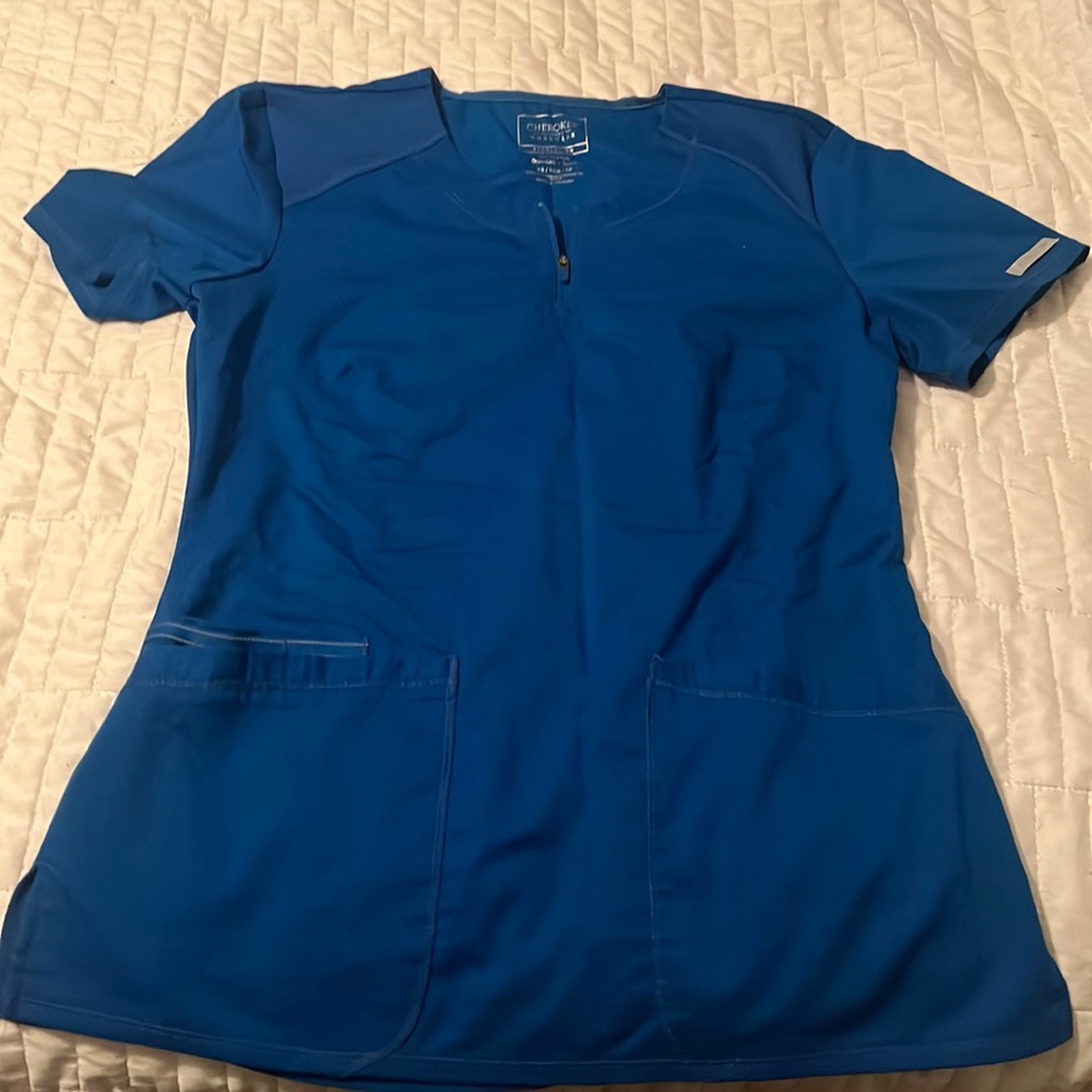 CHEROKEE WW Revolution Zip Scrub Top